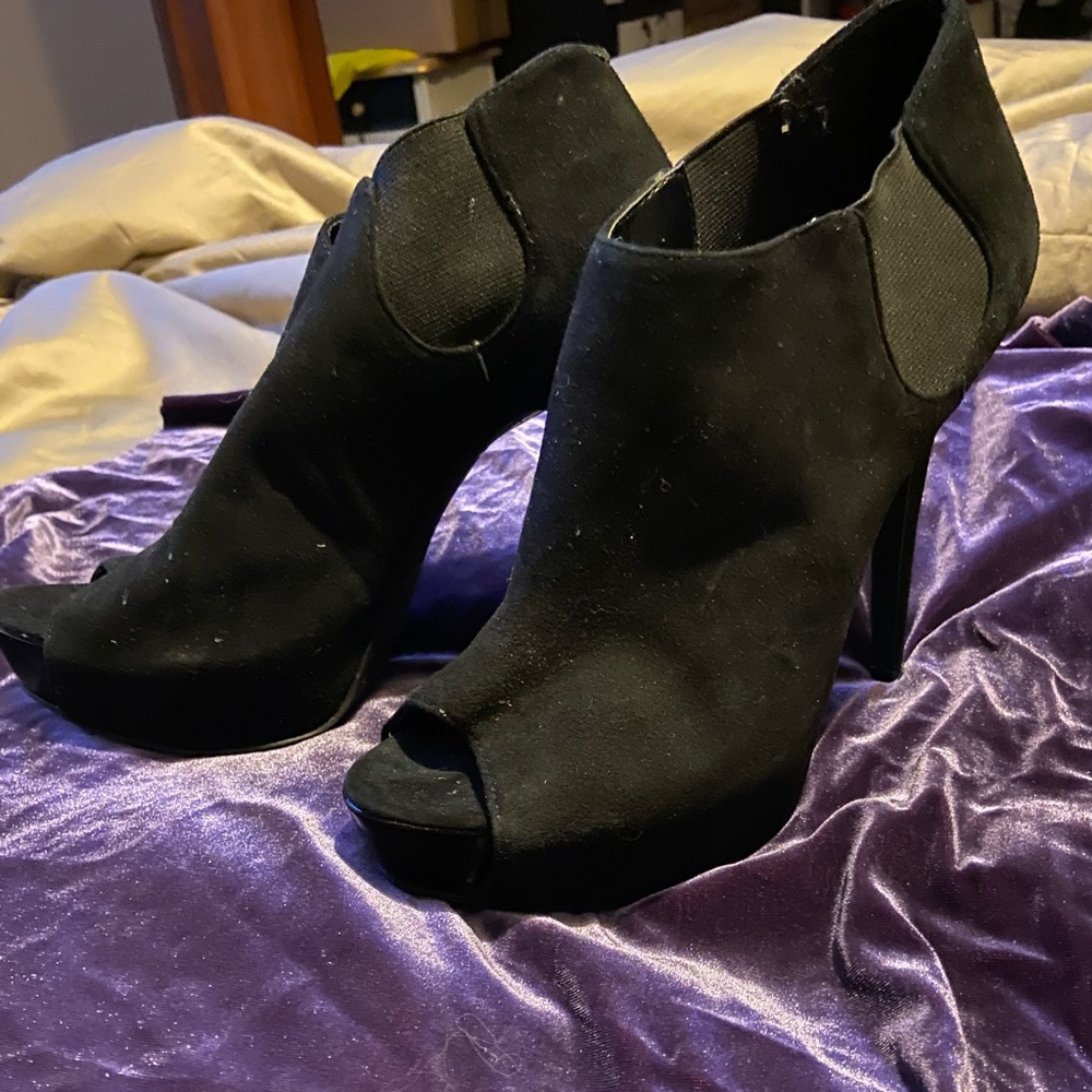 Elegant BCBG Women's SUEDE Peep-Toe Heels